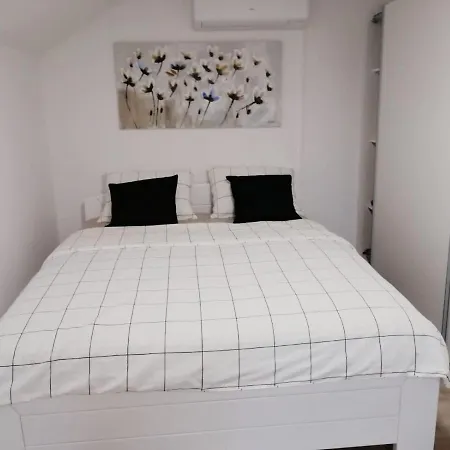 Zefir Apartmán Premantura